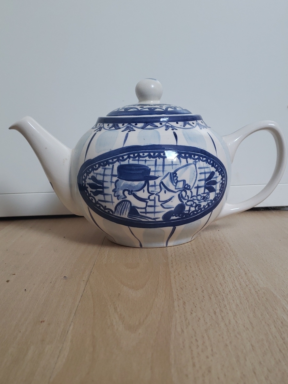 Blond Amsterdam Delfts Blue Tea Pot 1.5 Liter